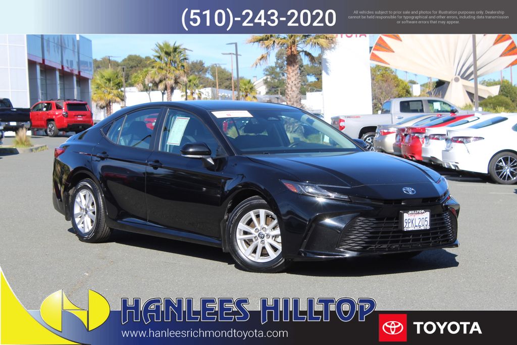 2025 Toyota Camry LE FWD