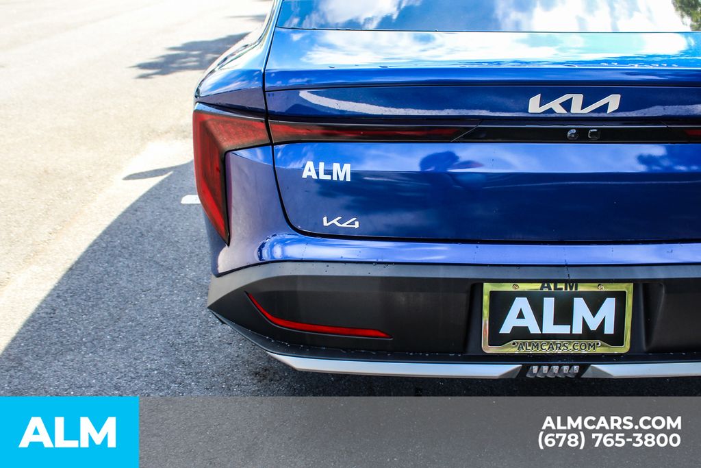 Used 2025 Blue Kia LXS image 13