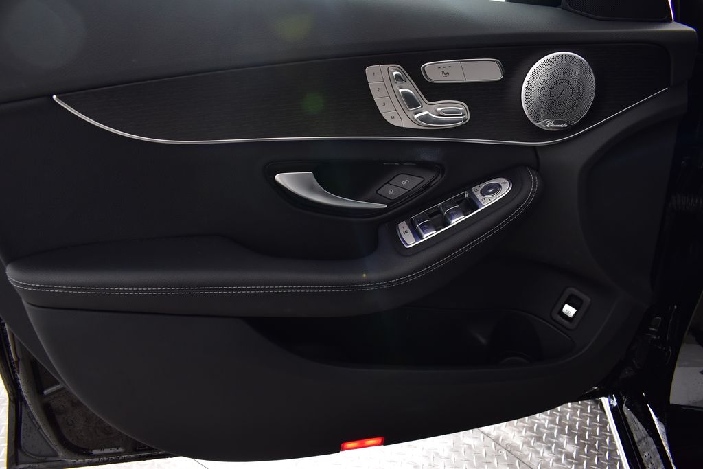 Thumbnail: 2021 Mercedes-Benz C-Class - 11