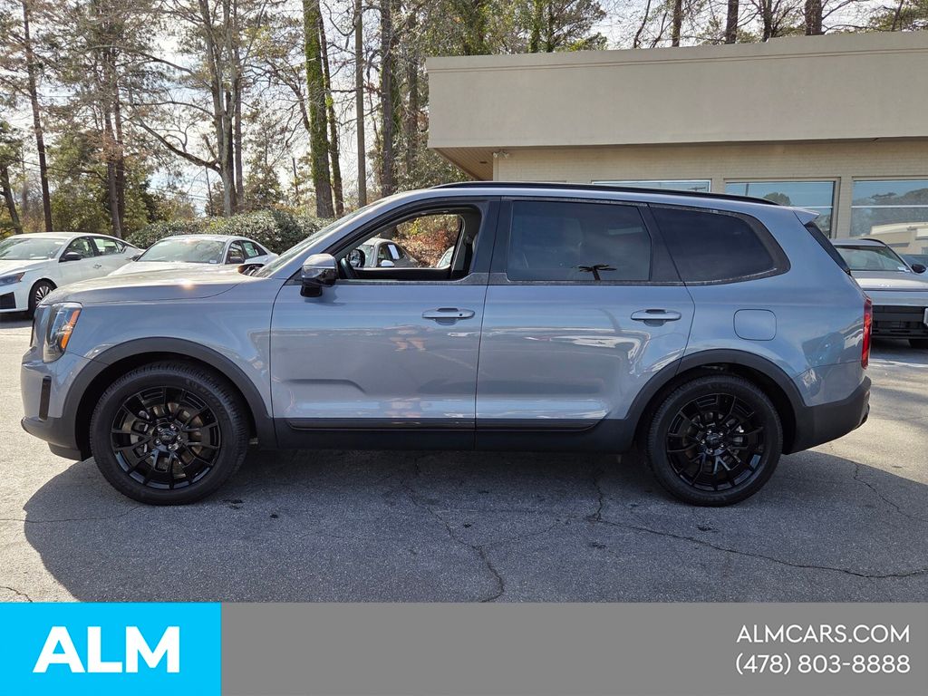 Used 2021 Silver Kia SX image 3