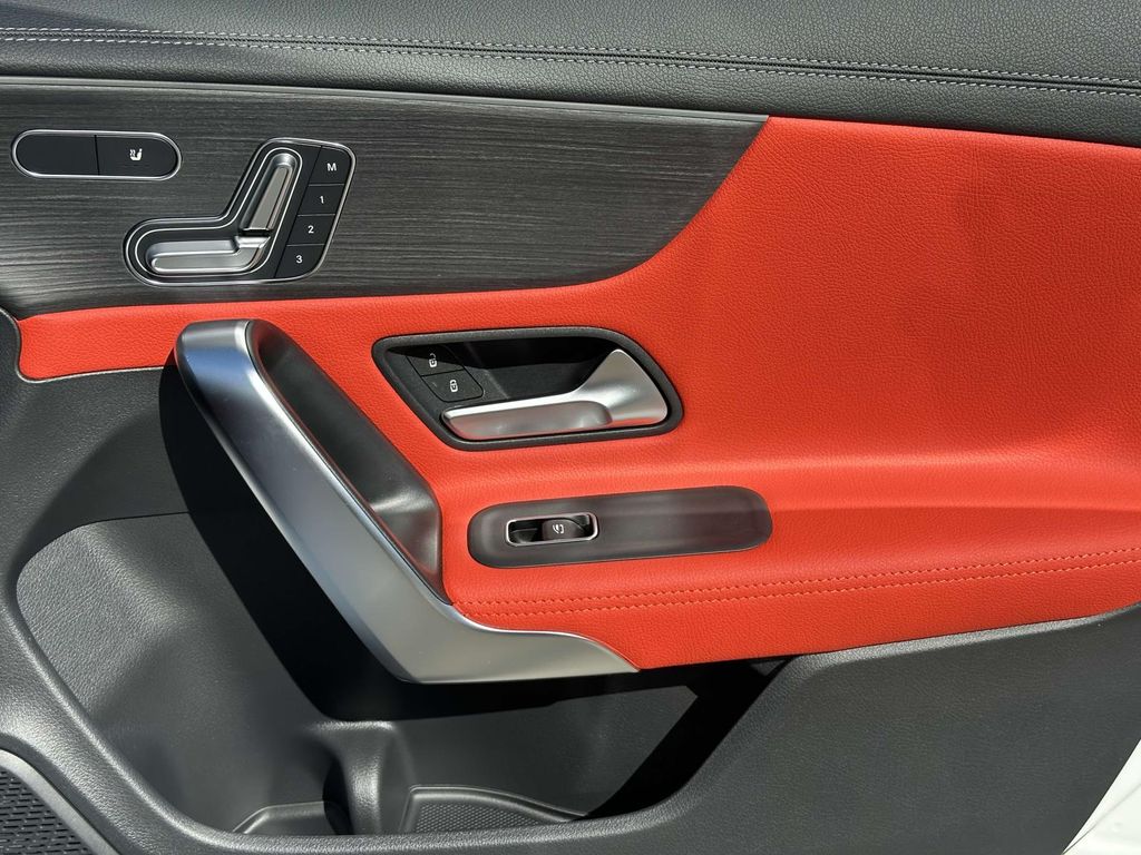 2025 Mercedes-Benz CLA 250 14