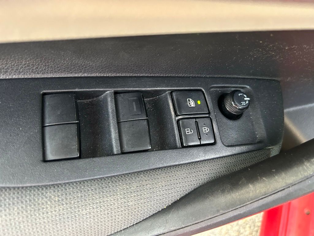 Thumbnail: 2020 Toyota Corolla - 15