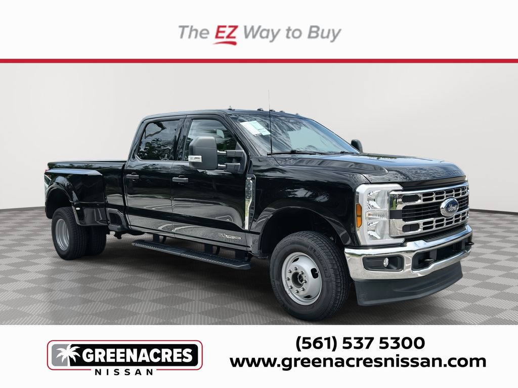 Black Metallic 2025 Ford F-350 Super Duty Pickup Truck Four-Wheel Drive Automatic