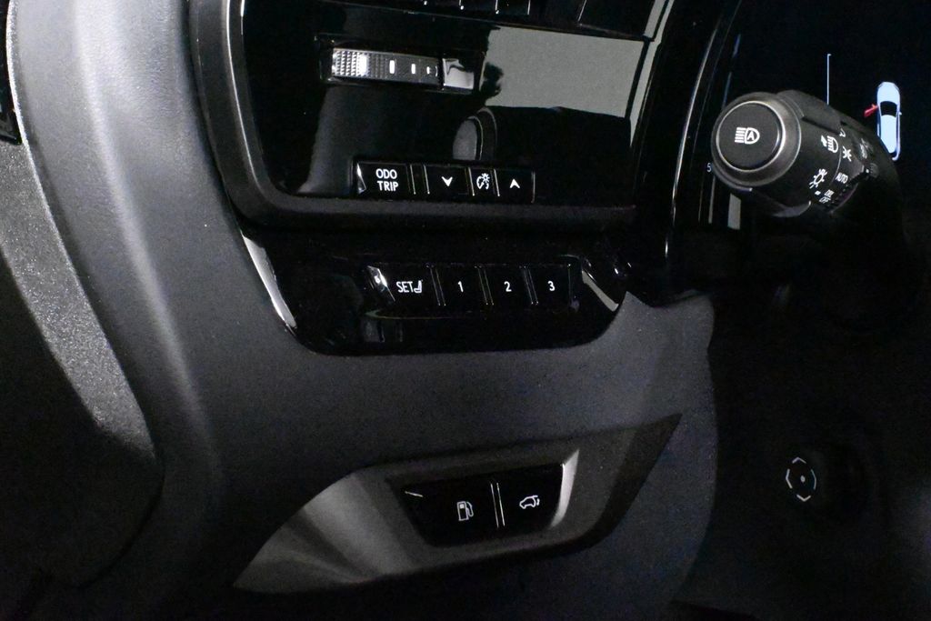 Thumbnail: 2025 Lexus RX - 26