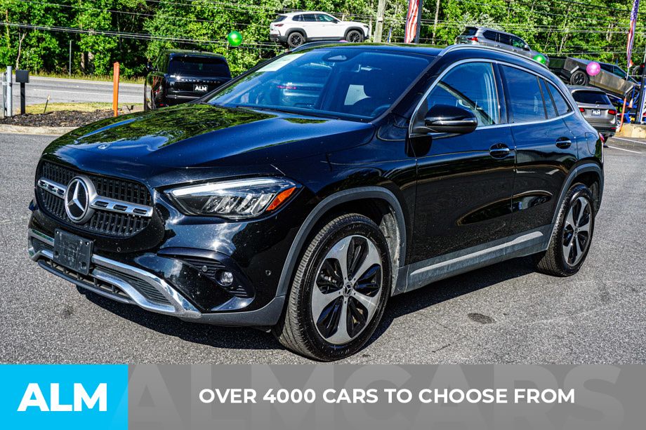 Used 2025 Black Mercedes-Benz GLA 250 image 3