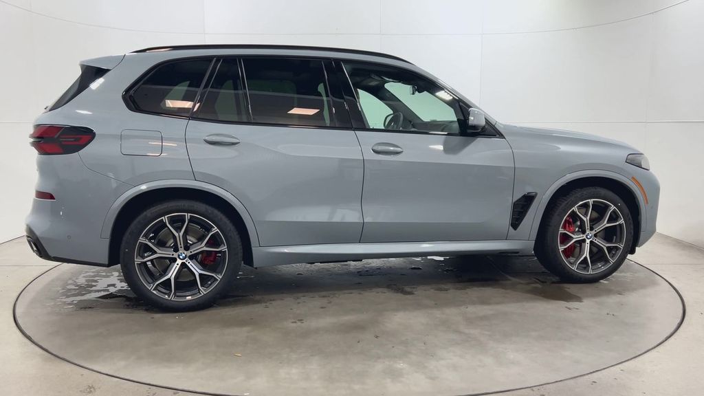 Thumbnail: 2026 BMW X5 - 9