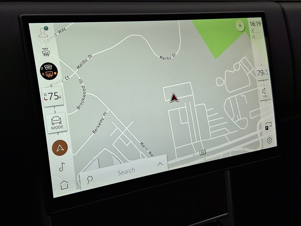 Thumbnail: 2026 Land Rover Range Rover - 15