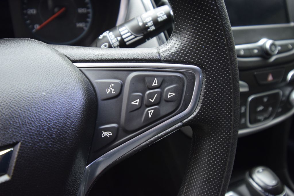 used 2020 Chevrolet Equinox car, priced at $17,400