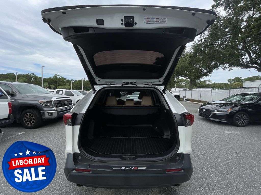 Used 2021 Toyota RAV4 SUV