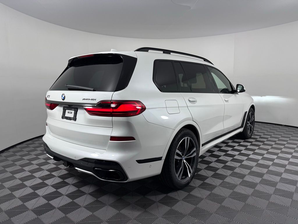 Thumbnail: 2022 BMW X7 - 5