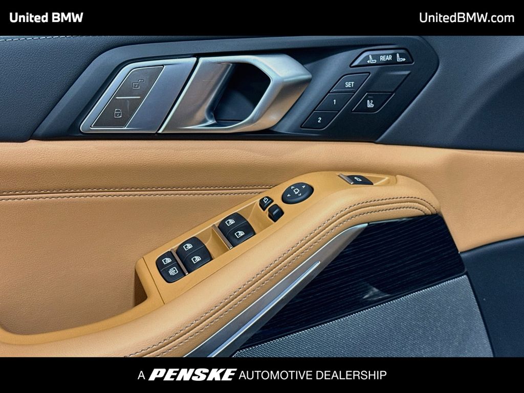 Thumbnail: 2027 BMW X7 - 10