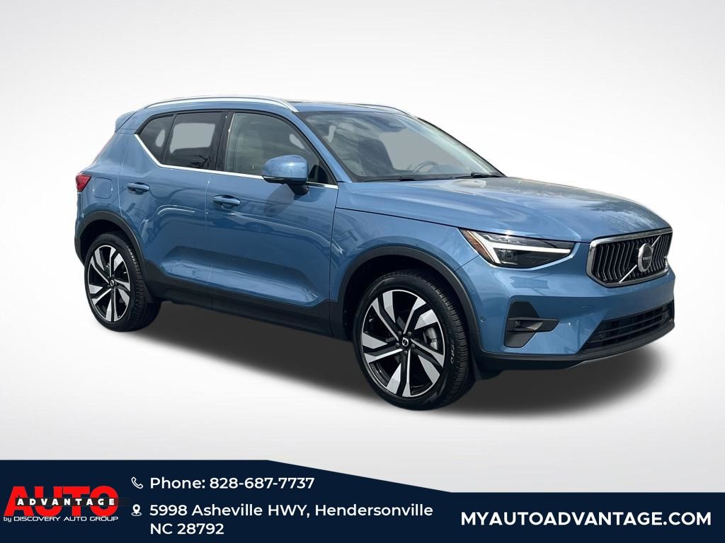 Fjord Blue Metallic 2025 Volvo XC40 B5 Ultra Bright Theme AWD SUV / Crossover All-Wheel Drive Automatic