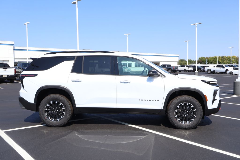 Thumbnail: 2026 Chevrolet Traverse - 9