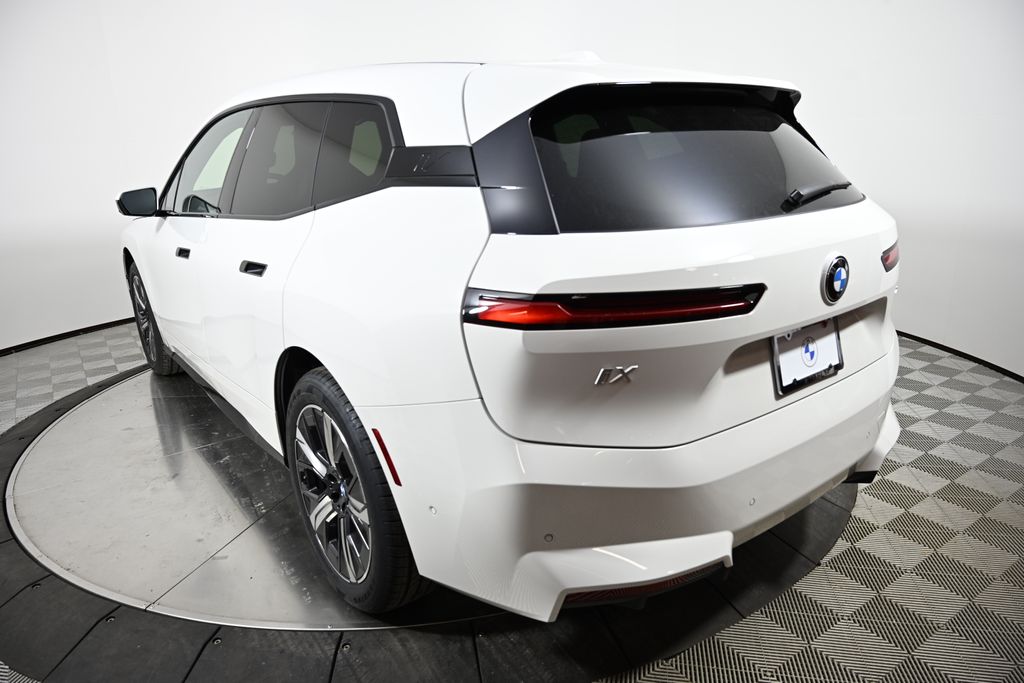 Thumbnail: 2026 BMW iX - 3