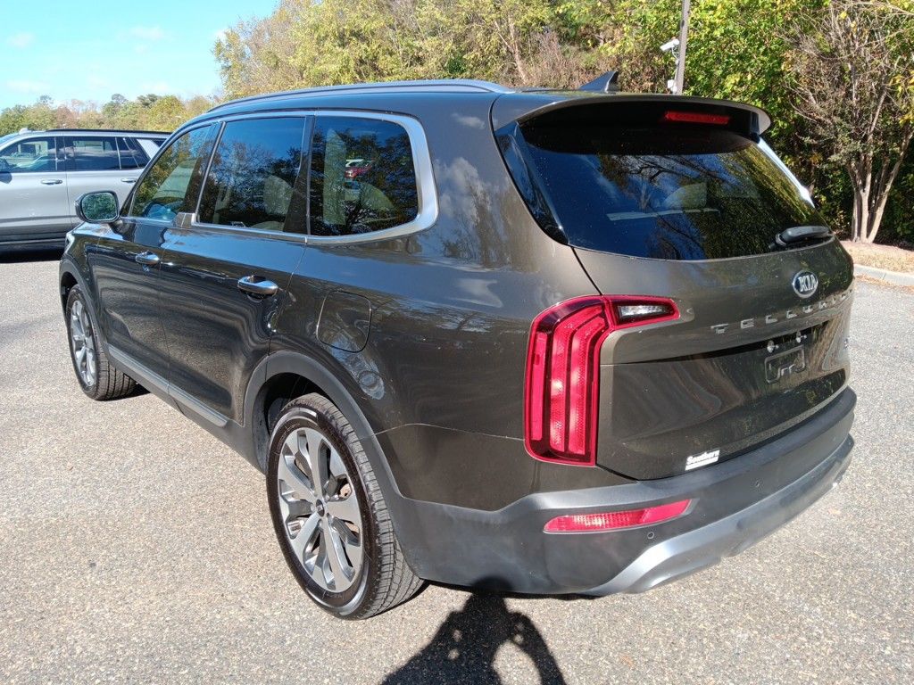 2021 Kia Telluride S 3