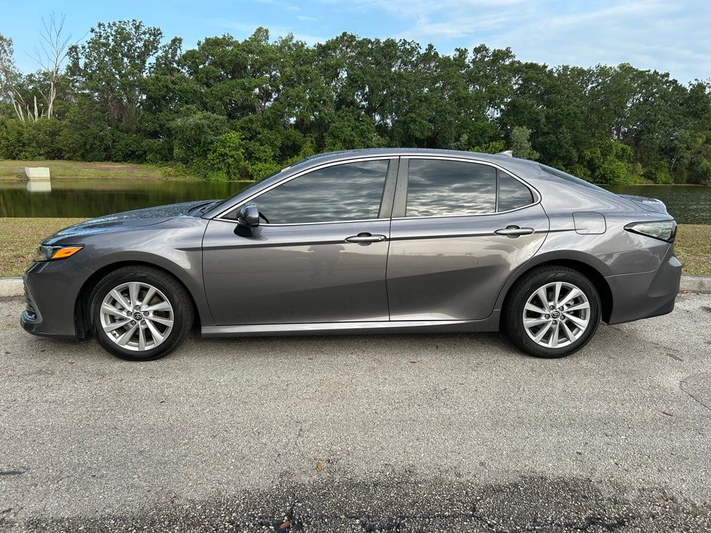 2023 Toyota Camry LE 2