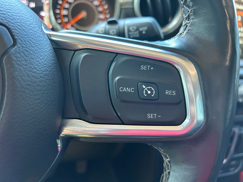 Thumbnail: 2022 Jeep Wrangler - 16