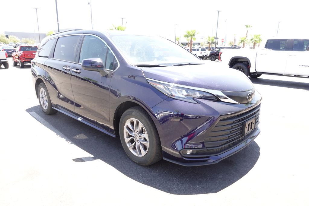 Used 2026 Toyota Sienna Van