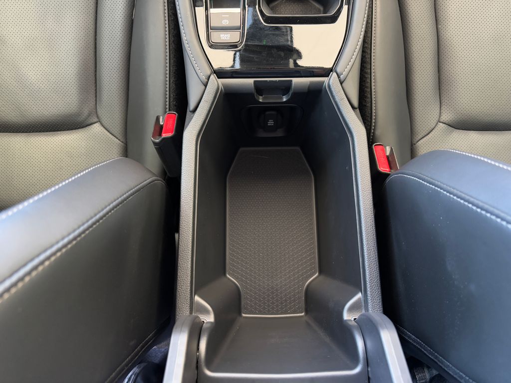 2024 Honda Accord Touring 18