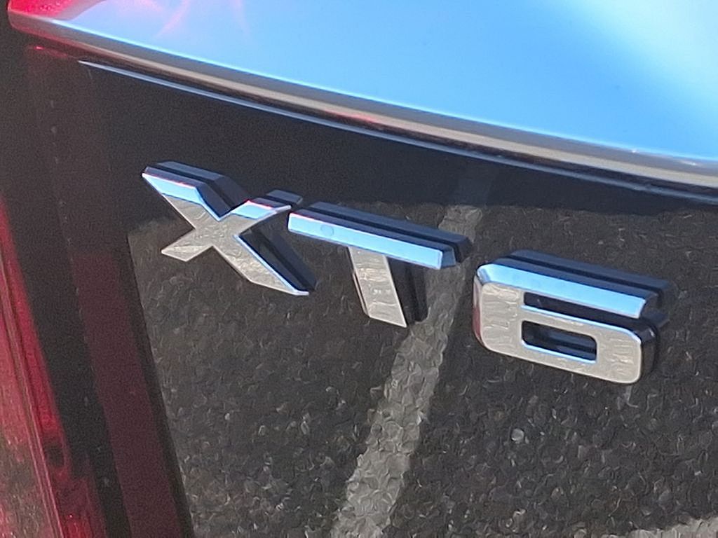 Thumbnail: 2025 Cadillac XT6 - 11