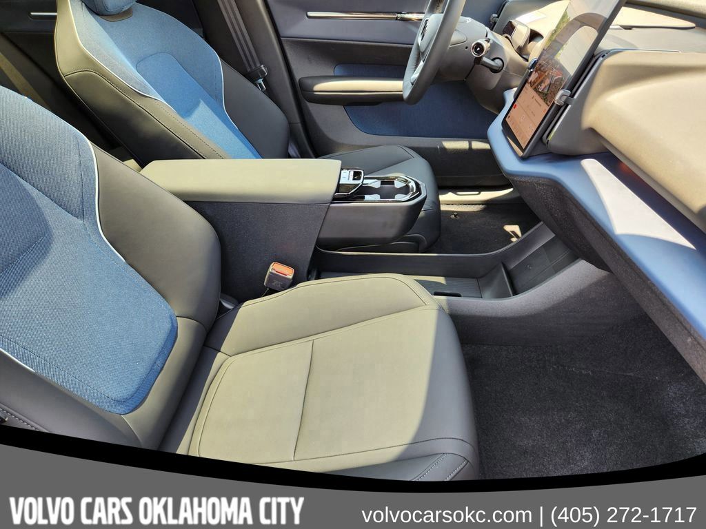 2025 Volvo EX30 Plus - Photo 14