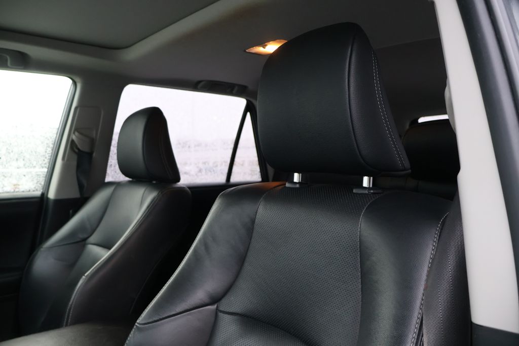 Thumbnail: 2019 Toyota 4Runner - 14