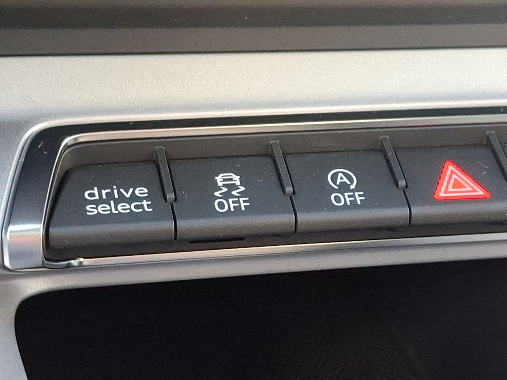 2025 Audi Q3  17