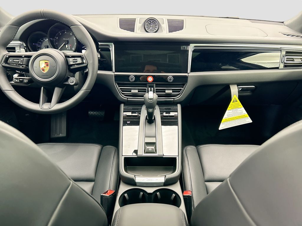 Thumbnail: 2026 Porsche Macan - 16