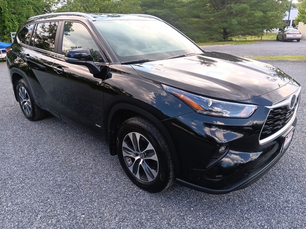 Used 2023 Toyota Highlander SUV