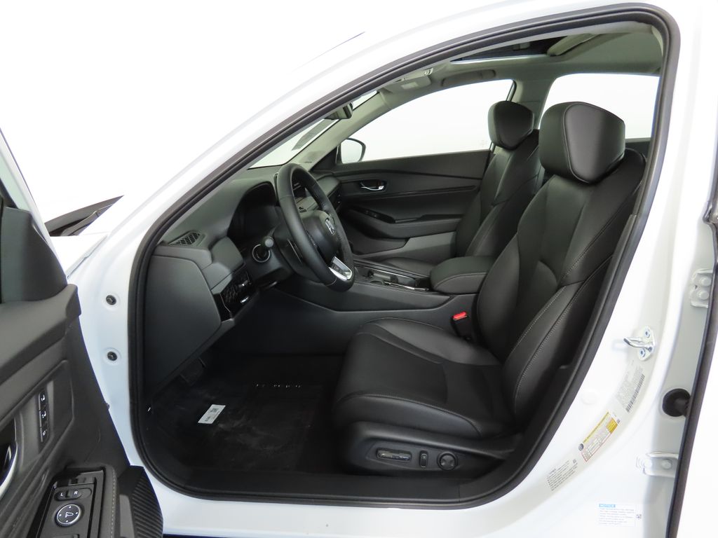 2025 Honda Accord Touring 21