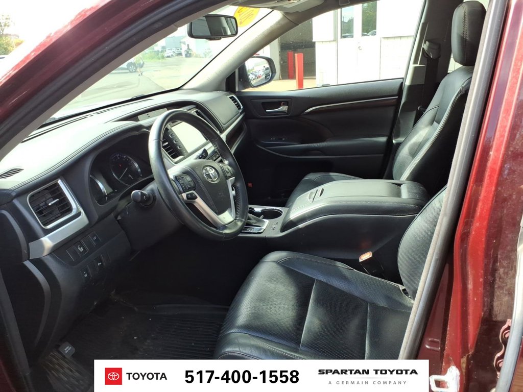 Used 2014 Red Toyota Limited image 15