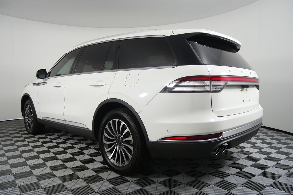 Thumbnail: 2022 Lincoln Aviator - 5