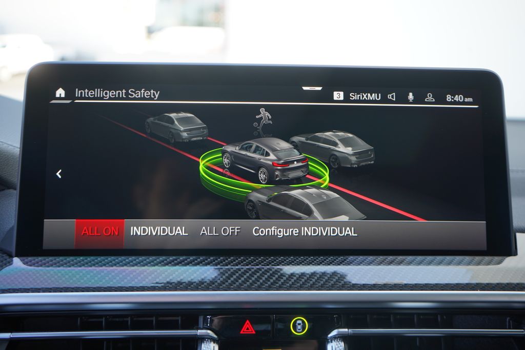 Thumbnail: 2025 BMW X4 - 18