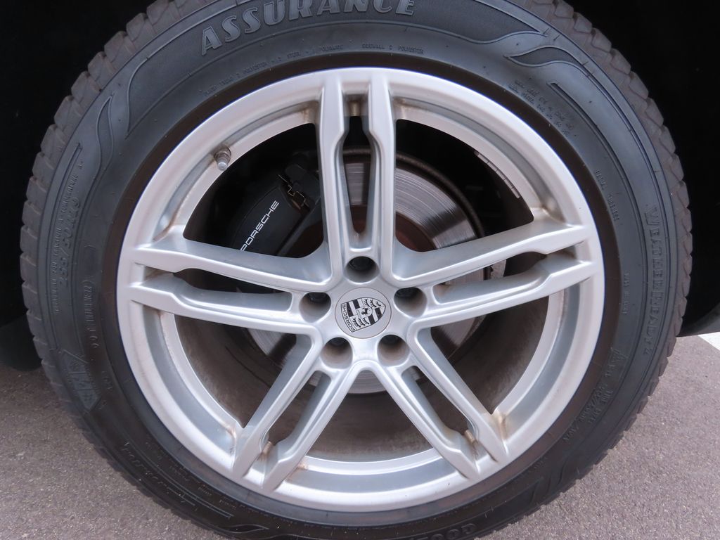 Thumbnail: 2019 Porsche Macan - 12