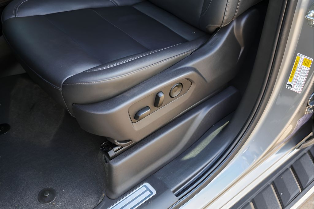 Used Car 2025 Chevrolet Silverado 1500  Lt Trail Boss For Sale Under $60,000 In Austin, Texas