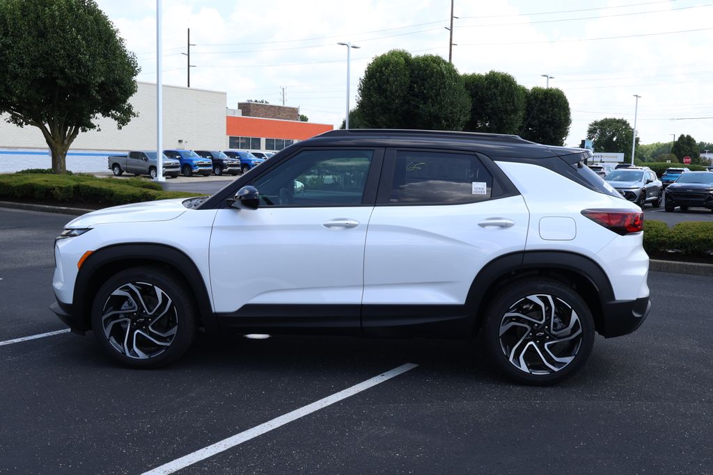 Thumbnail: 2026 Chevrolet TrailBlazer - 4