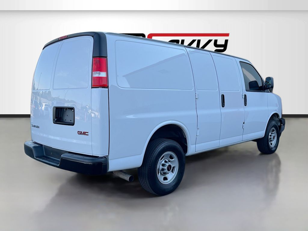 2024 GMC Savana Cargo Work Van - Photo 7