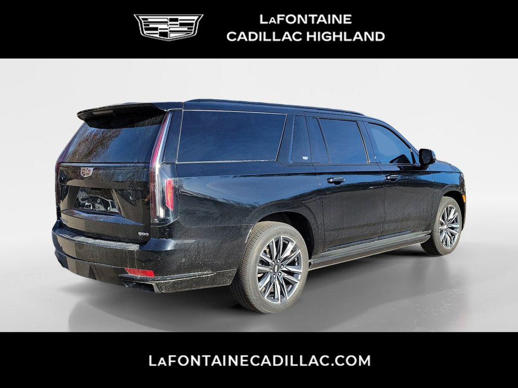 2023 Cadillac Escalade ESV Sport 7