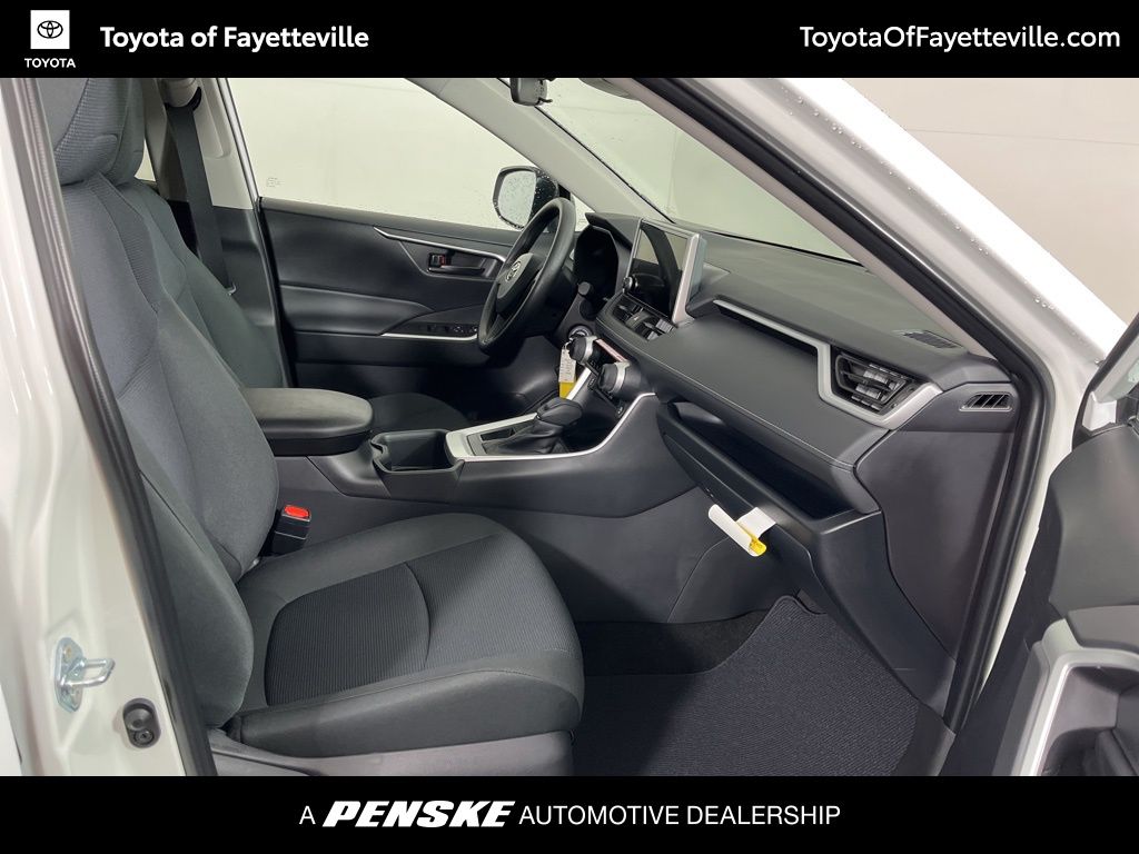 Thumbnail: 2025 Toyota RAV4 - 8