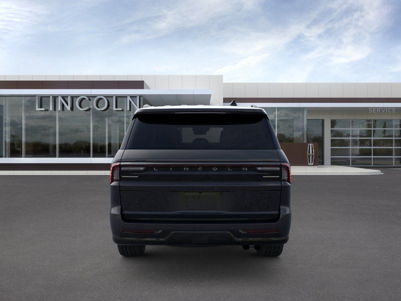 Thumbnail: 2026 Lincoln Navigator L - 5