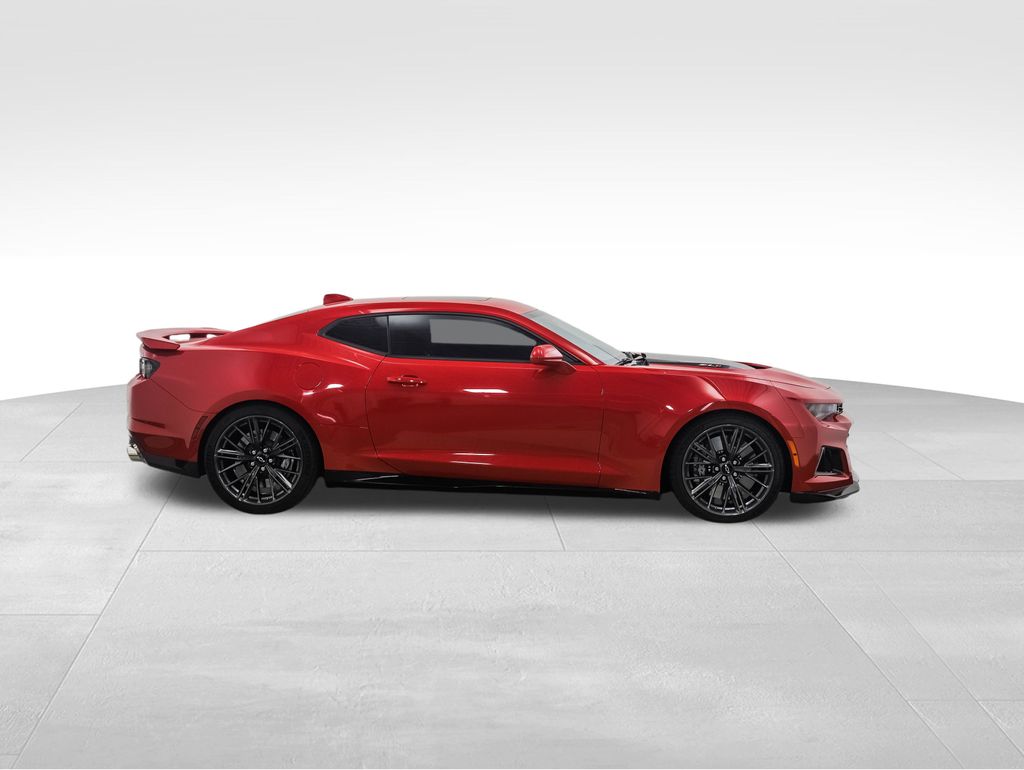 Thumbnail: 2021 Chevrolet Camaro - 5