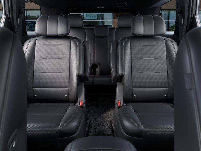 New 2026 White Hyundai Calligraphy image 12