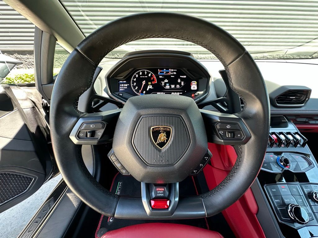Thumbnail: 2016 Lamborghini Huracan - 18