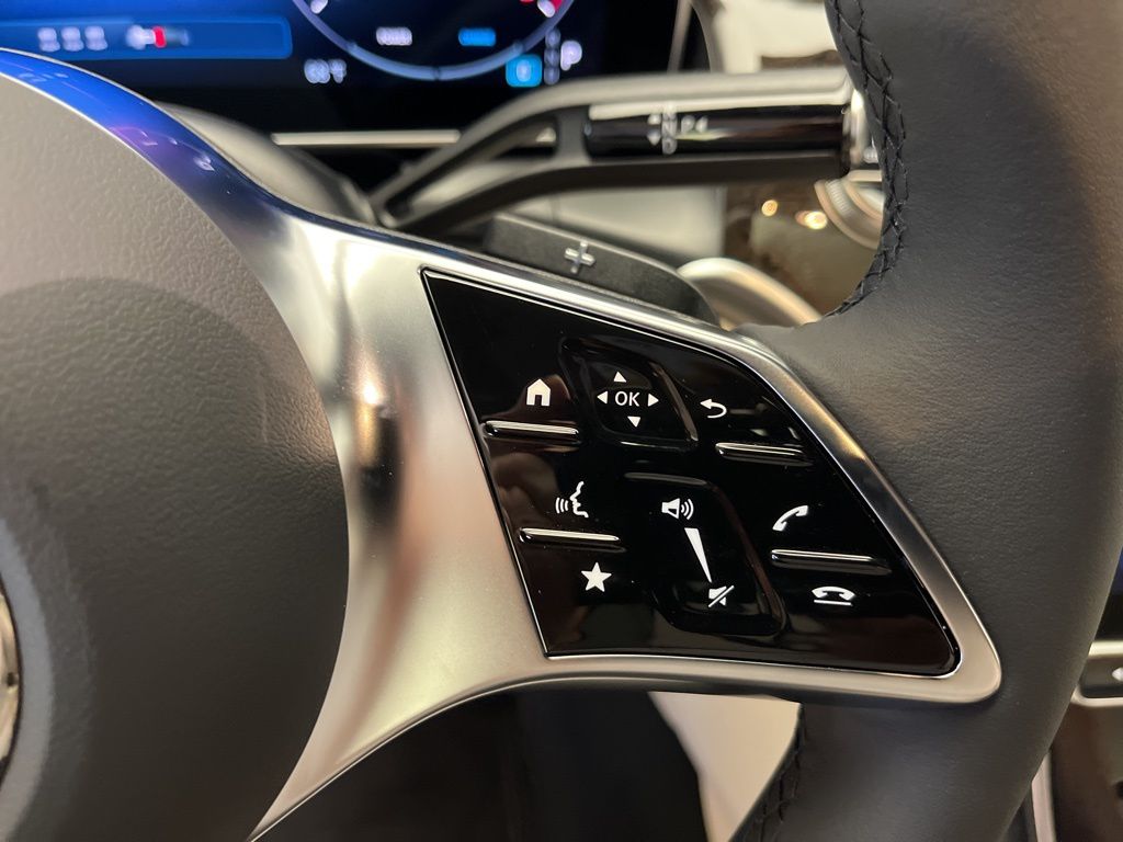 Thumbnail: 2026 Mercedes-Benz GLC - 16