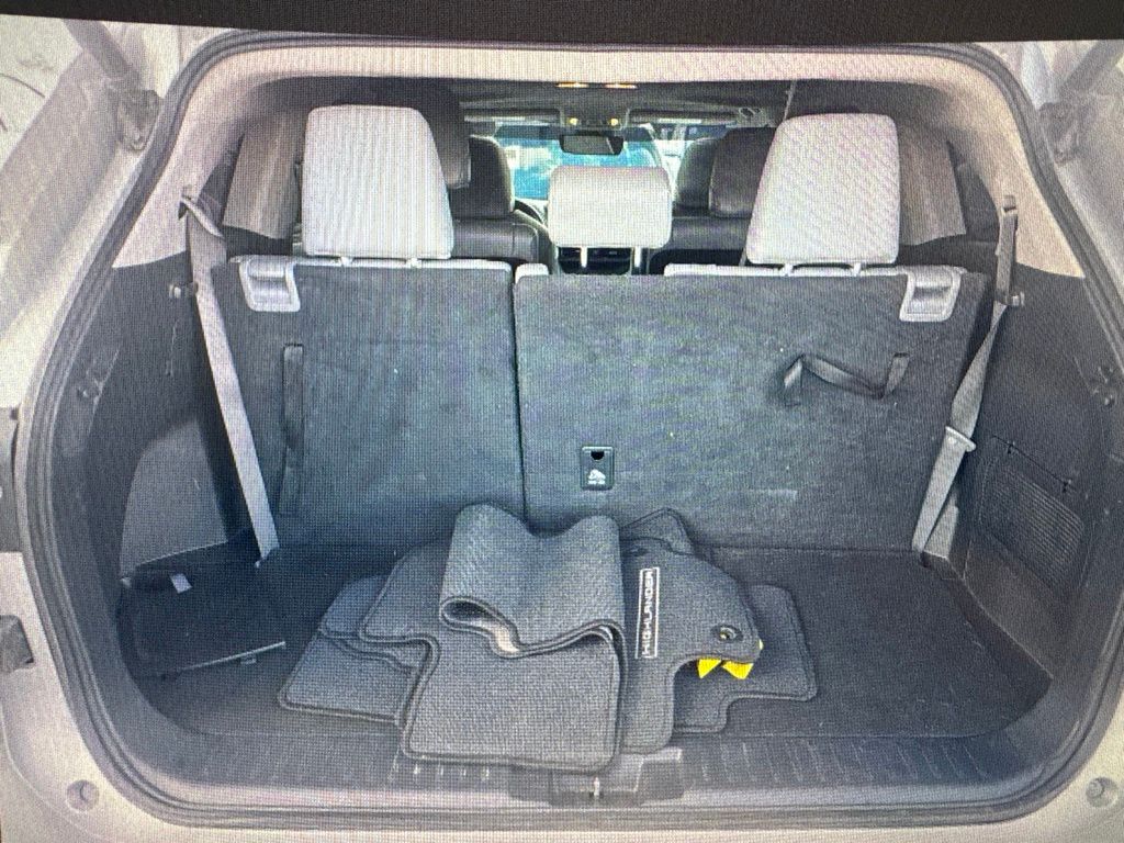 2023 Toyota Highlander XLE - 4