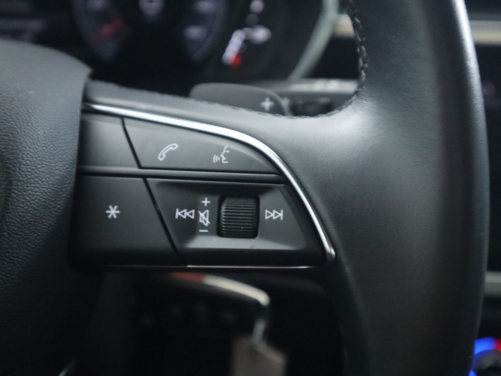 Thumbnail: 2022 Audi Q3 - 12