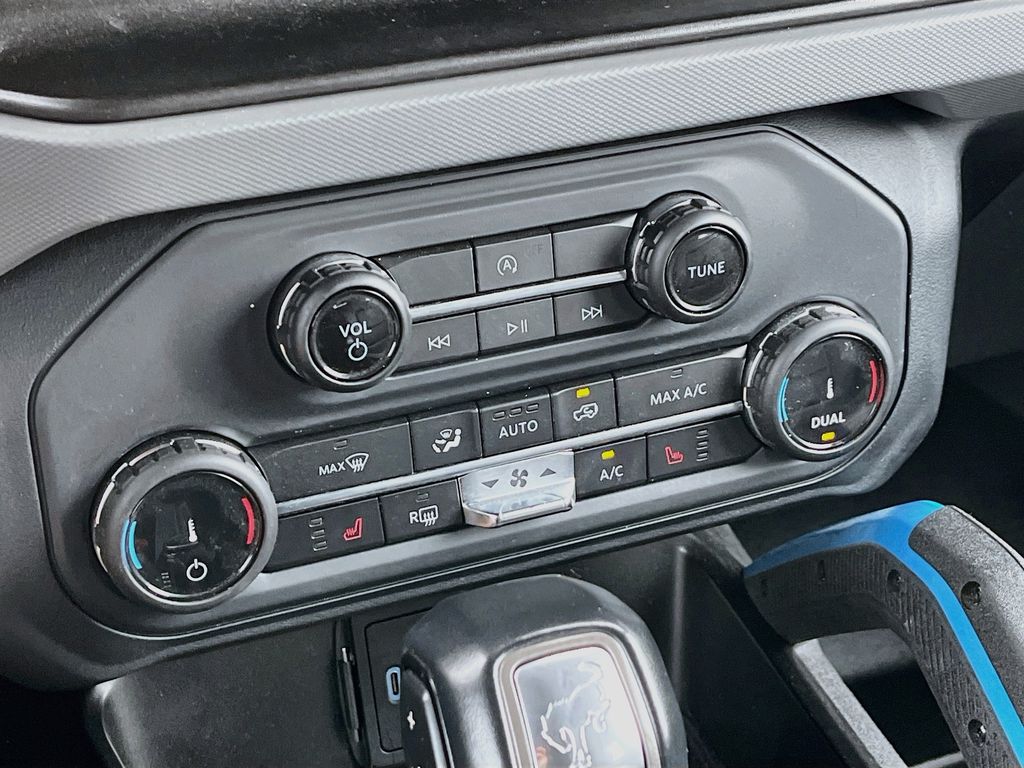 2022 Ford Bronco Black Diamond Green at AutoSavvy Houston Southwest