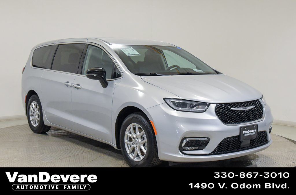 2024 Chrysler Pacifica Touring L FWD