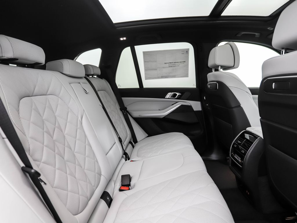 2026 BMW X5 xDrive40i 26