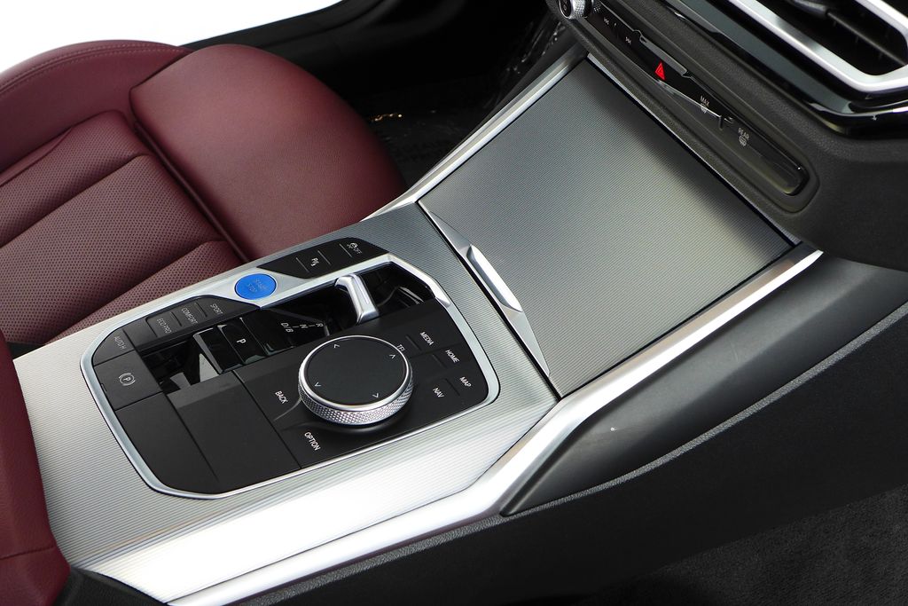 Thumbnail: 2023 BMW i4 - 15